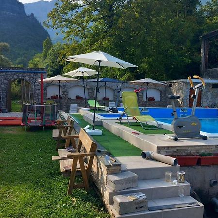 Kuca Za Odmor Sa Bazenom Diva Grabovica Βίλα Jablanica Εξωτερικό φωτογραφία